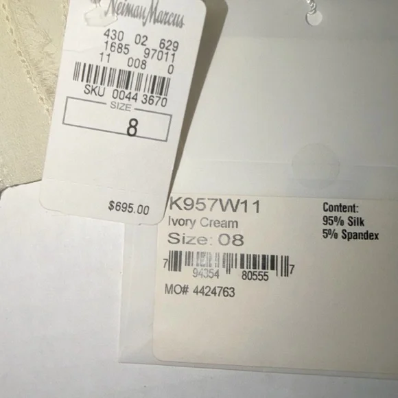 St. John NWT silk top sz 8